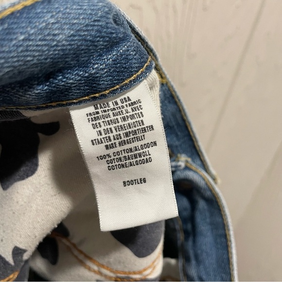 Lucky Brand Made in USA Distressed Jeans - Picture 9 of 12